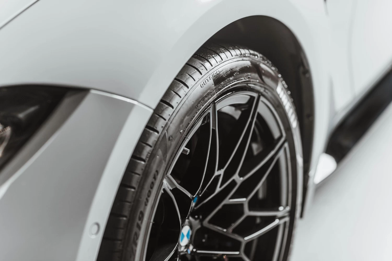 Autoglym High Performance Tyre Gel 7 Autoglym High Performance Tyre Gel - Image 5