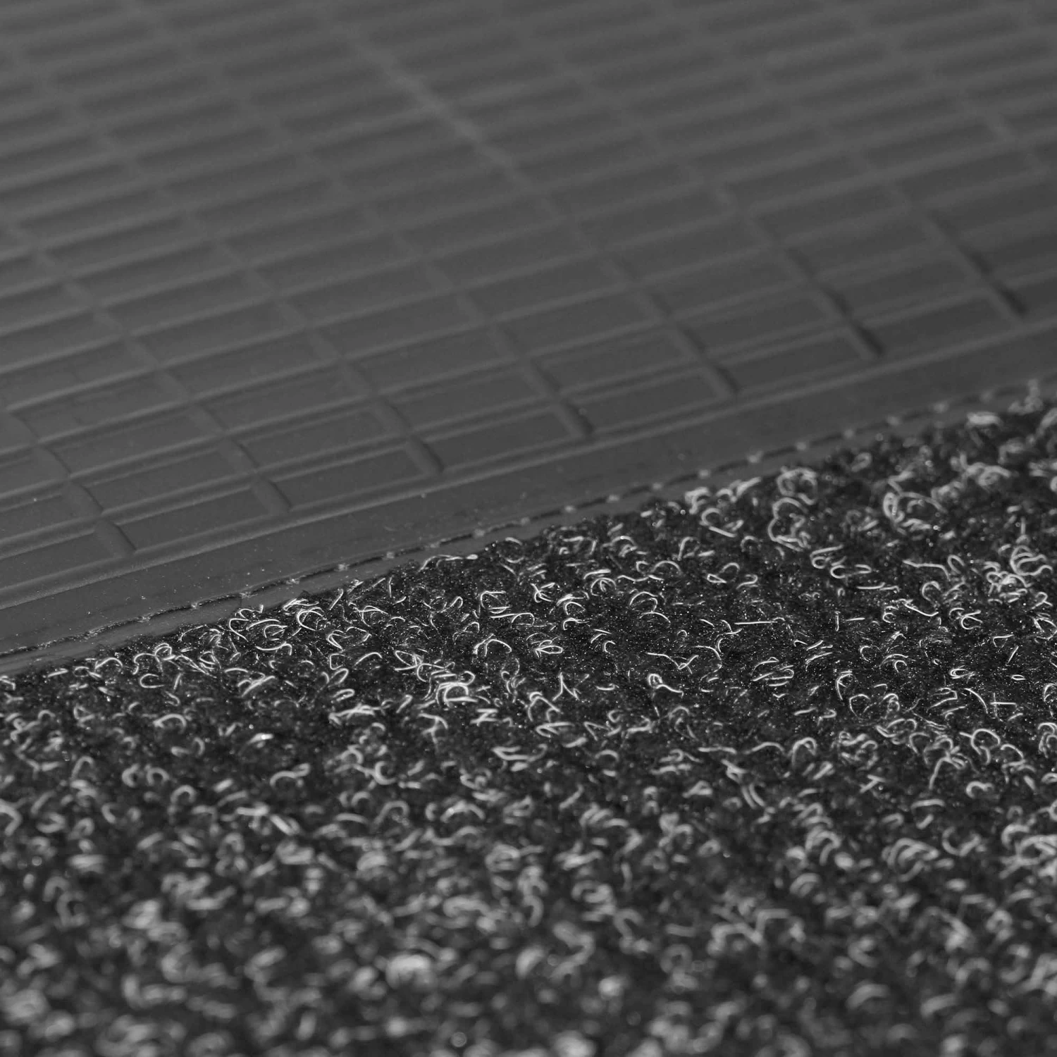 Halfords Ford Transit Custom - Heavy Duty Carpet Van Mat 4 Clips (WW4750) 6 Halfords Ford Transit Custom - Heavy Duty Carpet Van Mat 4 Clips (WW4750) - Image 4