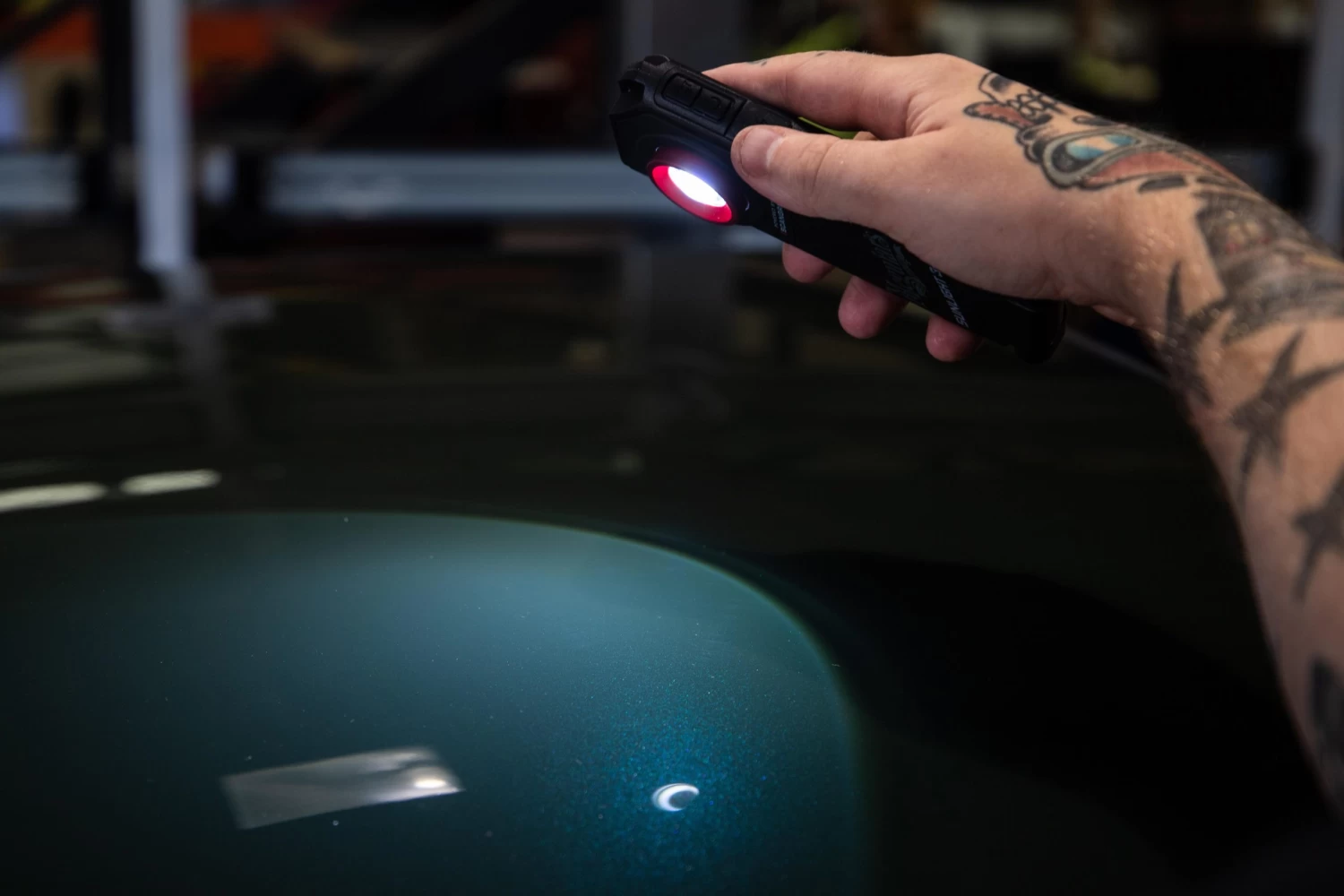 Meguiar’s Sunlight 3+ Professional Paint Inspection Light 6 Meguiar’s Sunlight 3+ Professional Paint Inspection Light - Image 4