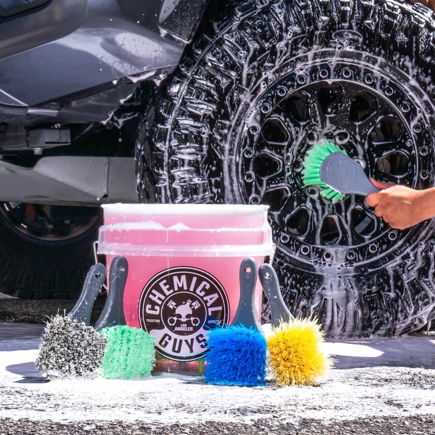 Chemical Guys Big Blue Stiffy Tyre Brush 12 Chemical Guys Big Blue Stiffy Tyre Brush - Image 10